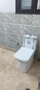 Bathroom Image of 1850 Sq.ft 3 BHK Builder Floor for rent in Sector 41 Noida for Rs. 46000