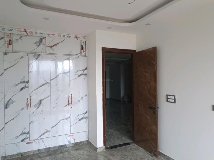 GUPTAJI ESTATE AGENCY Main Image 1