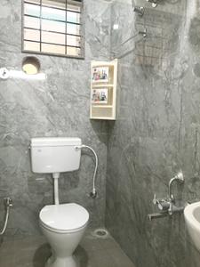 Common Bathroom Image of 1200 Sq.ft 2 BHK Apartment / Flat for rent in K R Puram Bengaluru for Rs. 18000