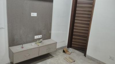 Bedroom Image of 1100 Sq.ft 3 BHK Builder Floor for sale in Raja Garden New Delhi for Rs. 18000000