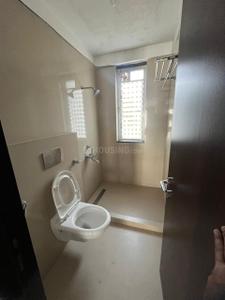 Bathroom Image of 2000 Sq.ft 3 BHK Apartment / Flat for rent in College Road Nashik for Rs. 36000