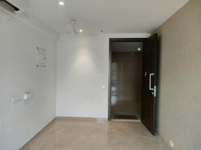 Living Room Image of 650 Sq.ft 1 BHK Apartment / Flat for sale in Hiranandani Regent Hill A B C D And E Wing, Powai Mumbai for Rs. 18900000