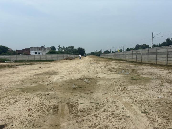 Gomti Nagar Main Image 1