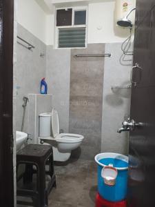 Bathroom Image of 1600 Sq.ft 2 BHK Apartment / Flat for rent in Bhagatnagar Karimnagar for Rs. 18000