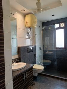 Bathroom Image of 1800 Sq.ft 3 BHK Apartment / Flat for sale in Narmada Apartments, Alaknanda New Delhi for Rs. 35000000