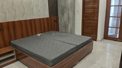 1 RK Independent Builder Floor