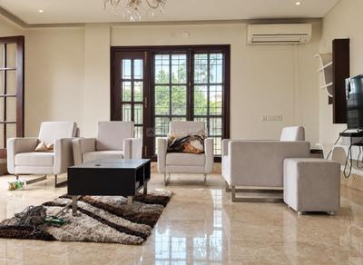 Hall Image of 4000 Sq.ft 4 BHK Duplex for rent in Frazer Town Bengaluru for Rs. 250000