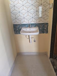Bathroom Image of 700 Sq.ft 1 BHK Apartment / Flat for rent in Kondapur Hyderabad for Rs. 15100