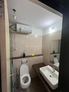 Bathroom Image of 940 Sq.ft 2 BHK Apartment / Flat for sale in Godrej Central, Chembur Mumbai for Rs. 18000000