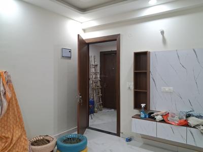 Living Room Image of 1050 Sq.ft 2 BHK Apartment / Flat for sale in JMD Rose Valley, Sector 73 Noida for Rs. 4000000