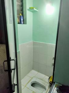 Bathroom Image of 700 Sq.ft 2 BHK Apartment / Flat for sale in Waghodia Road Vadodara for Rs. 1799000
