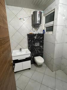 Bathroom Image of 1690 Sq.ft 3 BHK Apartment / Flat for rent in Acme Heights 92, Sector 92 Mohali for Rs. 35000