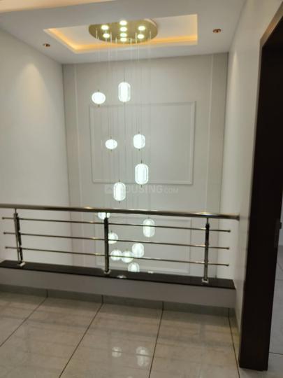 Mahalaxmi Main Image 1