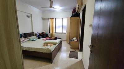 Bedroom Image of 1750 Sq.ft 3 BHK Apartment / Flat for sale in Ekta Lake Lucerne, Powai Mumbai for Rs. 49000000