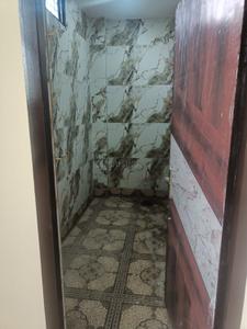 Image of 700 Sq.ft 2 BHK Builder Floor for rent in Sector 7 Rohini, New Delhi for Rs. 25000