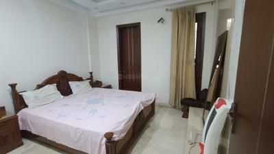 Bedroom Image of 1600 Sq.ft 3 BHK Builder Floor for sale in Moti Nagar New Delhi for Rs. 22500000