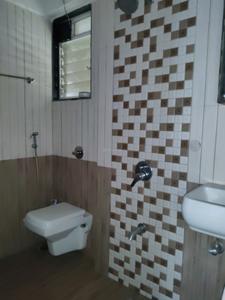 Common Bathroom Image of 533 Sq.ft 1 BHK Apartment / Flat for rent in Kasarvadavali Thane for Rs. 19000
