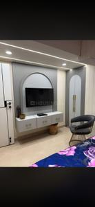 Bedroom Image of 1300 Sq.ft 3 BHK Builder Floor for rent in Lajpat Nagar New Delhi for Rs. 65000