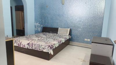 Bedroom Image of 2500 Sq.ft 2 BHK Builder Floor for rent in Sector 46 Noida for Rs. 40000