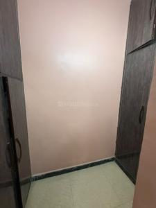 Bedroom Image of 1000 Sq.ft 2 BHK Apartment / Flat for rent in DDA Om Apartment, Sector 14 Dwarka New Delhi for Rs. 28000