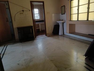 Living Room Image of 750 Sq.ft 2 BHK Apartment / Flat for rent in Paschim Putiary Kolkata for Rs. 8000
