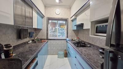 Kitchen Image of 950 Sq.ft 2 BHK Apartment / Flat for sale in Andheri West Mumbai for Rs. 30000000