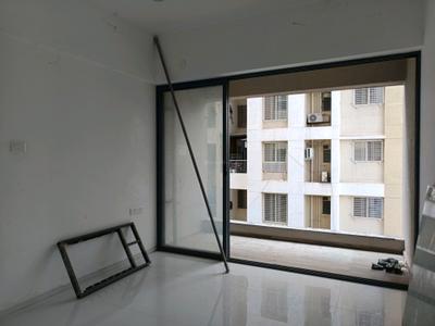 Bedroom Image of 1470 Sq.ft 3 BHK Apartment / Flat for rent in Kumar Picasso, Hadapsar Pune for Rs. 50000