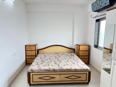 Bedroom Image of 750 Sq.ft 2 BHK Apartment / Flat for rent in SK Om Paradise A Wing, Vikas Nagar Pune for Rs. 25000