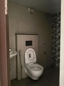 Common Bathroom Image of 1176 Sq.ft 2.5 BHK Apartment / Flat for sale in Shapoorji Pallonji Vanaha, Bavdhan Pune for Rs. 10999999