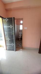Bathroom Image of 850 Sq.ft 2 BHK Builder Floor for rent in Nayabad Kolkata for Rs. 9500