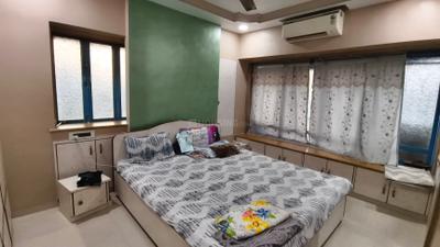 Bedroom Image of 1000 Sq.ft 3 BHK Apartment / Flat for sale in Malad East Mumbai for Rs. 25000000