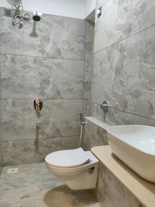 Common Bathroom Image of 950 Sq.ft 2 BHK Apartment / Flat for sale in Runwal Eirene, Thane West Thane for Rs. 12500000