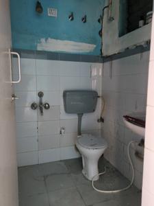Common Bathroom Image of 650 Sq.ft 2 BHK Apartment / Flat for sale in Shapoorji Pallonji Shukhobrishti Spriha Phase 9 , New Town Kolkata for Rs. 3400000