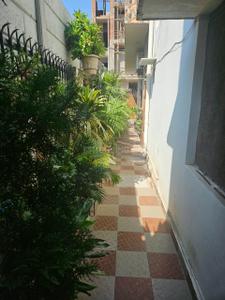 Balcony Image of 500 Sq.ft 1 BHK Independent House for rent in Alambagh Lucknow for Rs. 6000