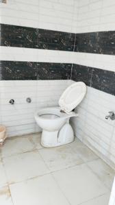 Bathroom Image of 1300 Sq.ft 1.5 BHK Builder Floor for rent in Sola Ahmedabad for Rs. 17000