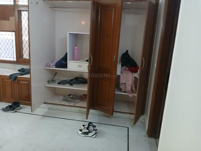 Bedroom Image of 3300 Sq.ft 4 BHK Builder Floor for rent in Green Park New Delhi for Rs. 130000