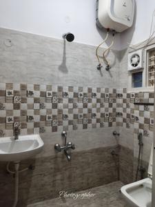 Bathroom Image of 2600 Sq.ft 3 BHK Duplex for rent in Ramamurthy Nagar Bengaluru for Rs. 45000