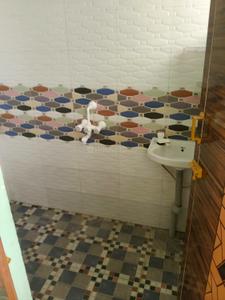 Bathroom Image of 1404 Sq.ft 3 BHK Independent House for rent in Narasimhanaickenpalayam Coimbatore for Rs. 15000