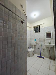 Bathroom Image of 950 Sq.ft 2 BHK Apartment / Flat for sale in Kodigehalli Bengaluru for Rs. 4900000