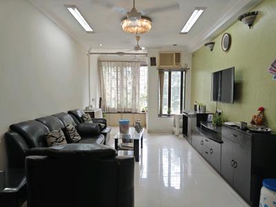 Living Room Image of 550 Sq.ft 2 BHK Apartment / Flat for sale in Mahim Mumbai for Rs. 22500000