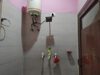Bathroom Image of 2500 Sq.ft 6 BHK Independent House for sale in Noida Extension Greater Noida for Rs. 9000000