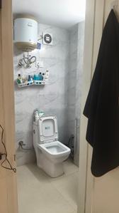 Bathroom Image of 250 Sq.ft 1 RK Studio for rent in Gautam Nagar New Delhi for Rs. 23000