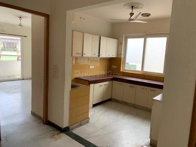 Kitchen Image of 1600 Sq.ft 3 BHK Builder Floor for sale in RWA Malviya Block B1, Malviya Nagar New Delhi for Rs. 28000000