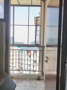 Kitchen Image of 1000 Sq.ft 3 BHK Apartment / Flat for rent in Adore Happy Homes Exclusive, Sector 86 Faridabad for Rs. 14000