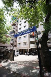 Image of 810 Sq.ft 2 BHK Apartment / Flat for sale in Bodakdev, Ahmedabad for Rs. 5800000