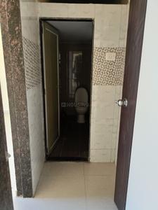 Bathroom Image of 710 Sq.ft 1 BHK Apartment / Flat for sale in Kalwa Thane for Rs. 7400000