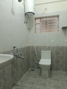 Bathroom Image of 950 Sq.ft 2 BHK Apartment / Flat for rent in Lingarajapuram Bengaluru for Rs. 27000