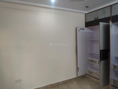 Bedroom Image of 826 Sq.ft 2 BHK Builder Floor for rent in Preet Vihar New Delhi for Rs. 16000