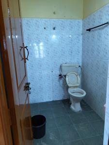 Bathroom Image of 1200 Sq.ft 2 BHK Independent House for rent in Jalahalli East Bengaluru for Rs. 20000