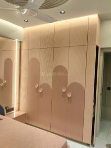 Bedroom Image of 3200 Sq.ft 3 BHK Apartment / Flat for rent in Vaishno Devi Circle Ahmedabad for Rs. 55000